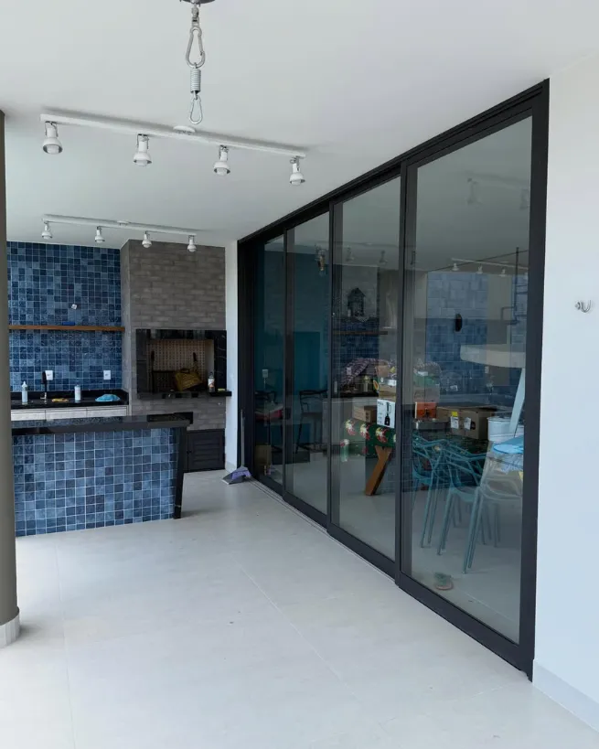 Portas de vidro em Jaguariúna - porta de vidro com integração de ambientes