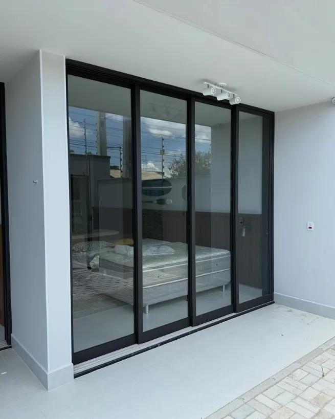 Portas de vidro em Jaguariúna - porta de vidro para sala e área interna